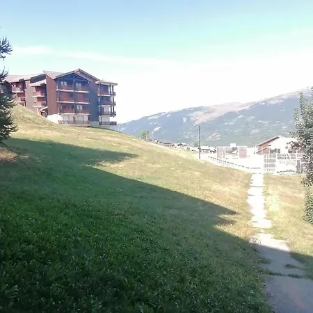 Aux Pieds, Animaux Admis, Parking Gratuit - Fr-1-181-2861 Apartment